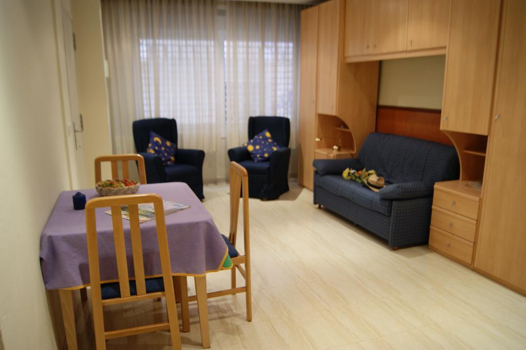 Agi Sant Antoni Apartment โรเซส ห้อง รูปภาพ