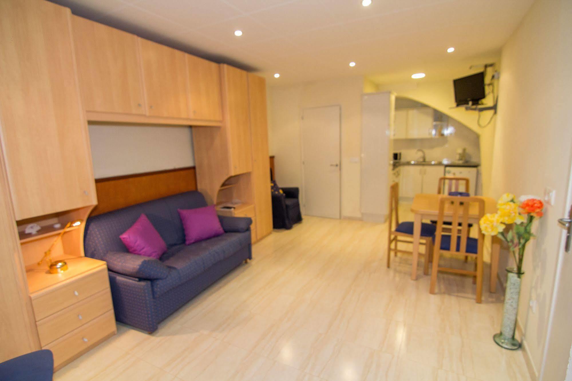 Agi Sant Antoni Apartment โรเซส ภายนอก รูปภาพ