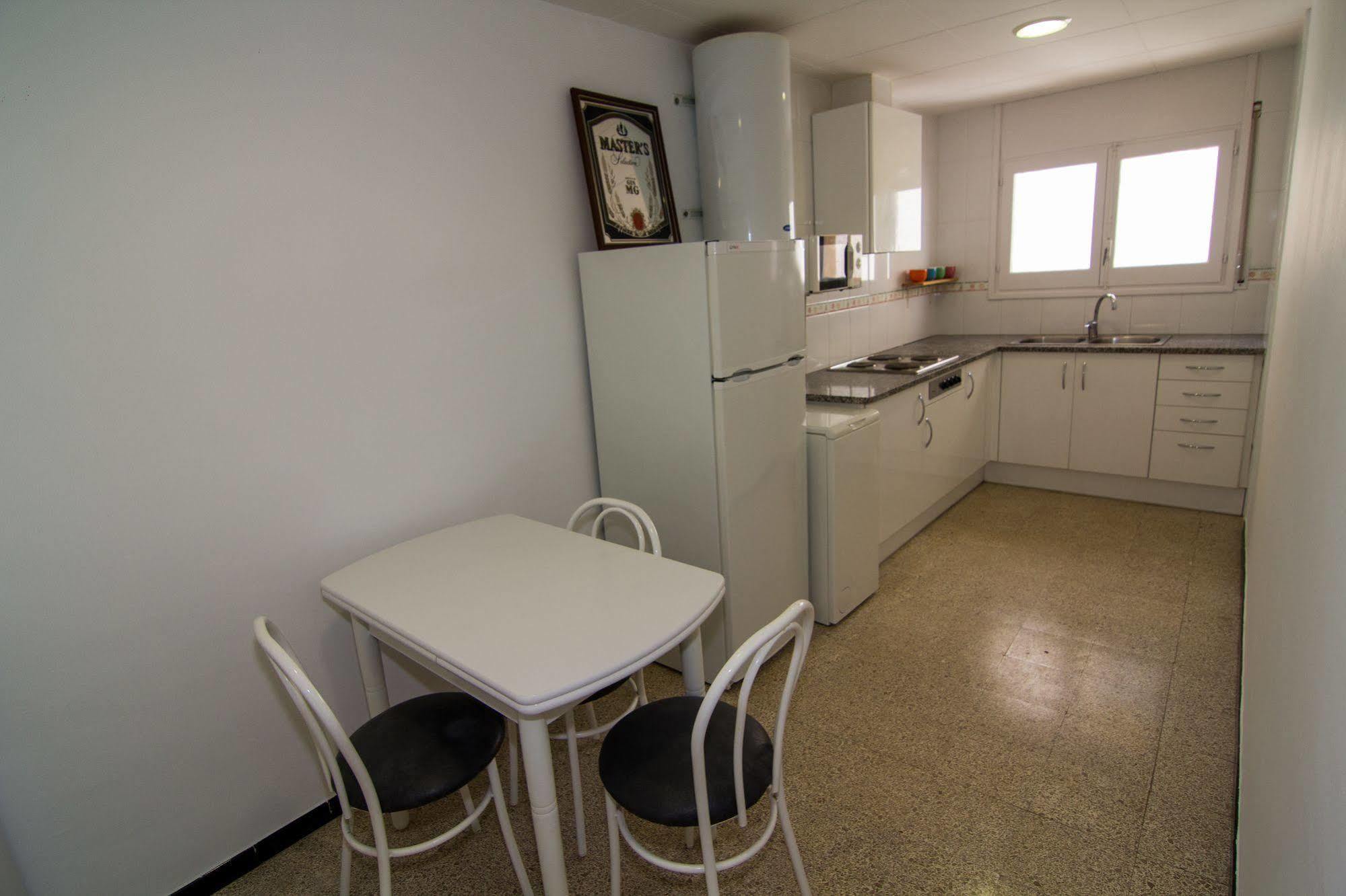 Agi Sant Antoni Apartment โรเซส ภายนอก รูปภาพ
