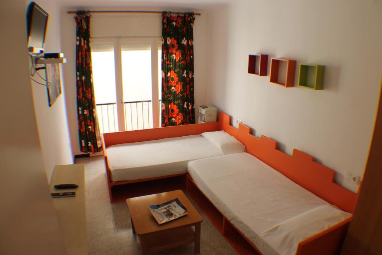 Agi Sant Antoni Apartment โรเซส ภายนอก รูปภาพ