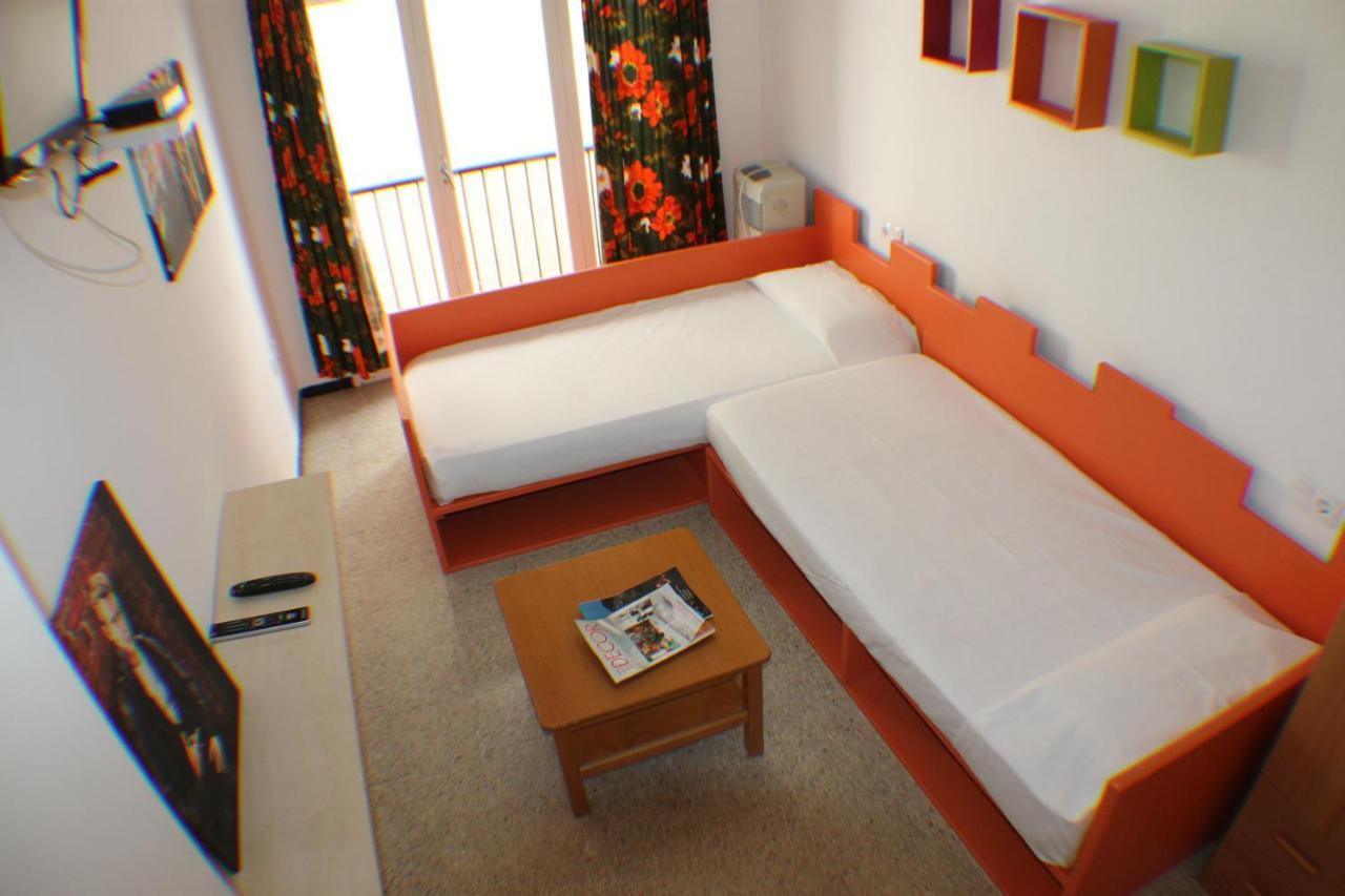 Agi Sant Antoni Apartment โรเซส ภายนอก รูปภาพ